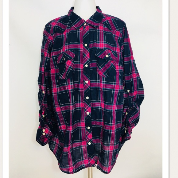 torrid Tops - Torrid size 2 button Front plaid shirt pink blue